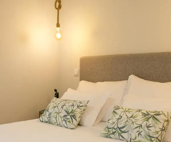 Adega Floresta * Порту